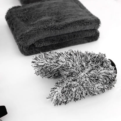 mikrofasertücher komplettset von evorilo mit flauschigen Tüchern und reinigungshandschuh für effektive Fahrzeugpflege