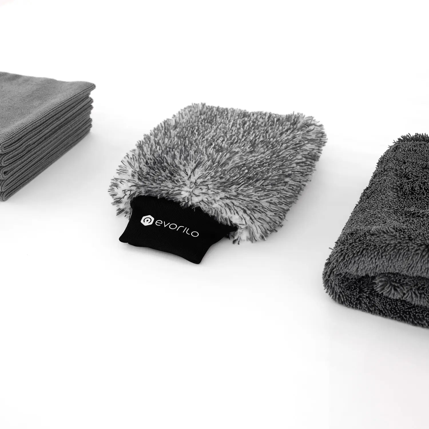 evorilo Mikrofasertücher Set mit flauschigem Handschuh und Stapel von Reinigungstüchern ideal für Autopflege und Haushalt