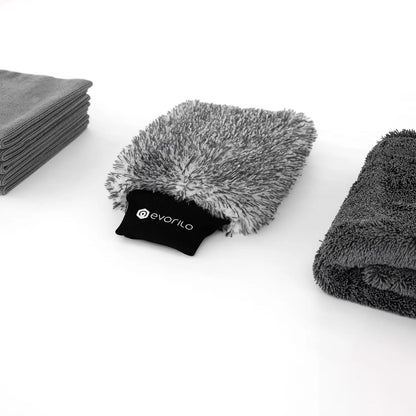 evorilo Mikrofasertücher Set mit flauschigem Handschuh und Stapel von Reinigungstüchern ideal für Autopflege und Haushalt