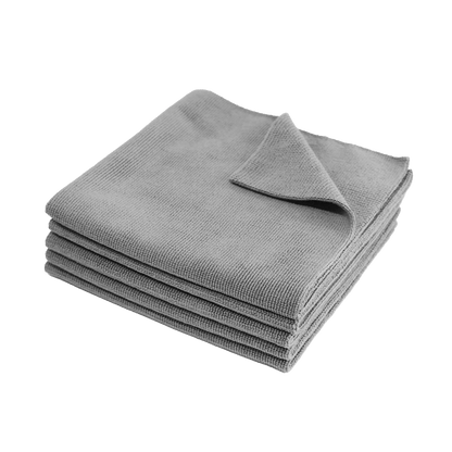 graues evorilo Pearl Wipe Detailing Tuch 350 GSM aus Mikrofaser für Autopflege gefaltet und gestapelt